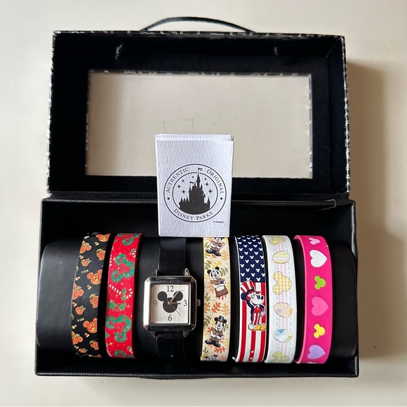COPY - Authentic original Disney watch set - Picture 2 of 3